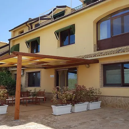 Angela Bed & Breakfast